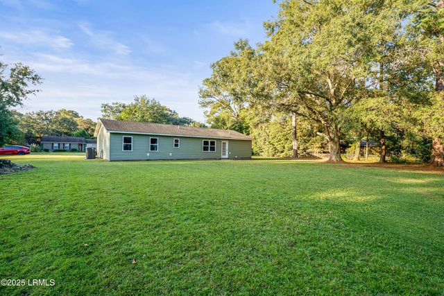 5617 Frederick Drive, Beaufort, SC 29906