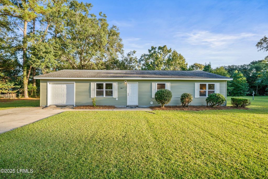 5617 Frederick Drive, Beaufort, SC 29906