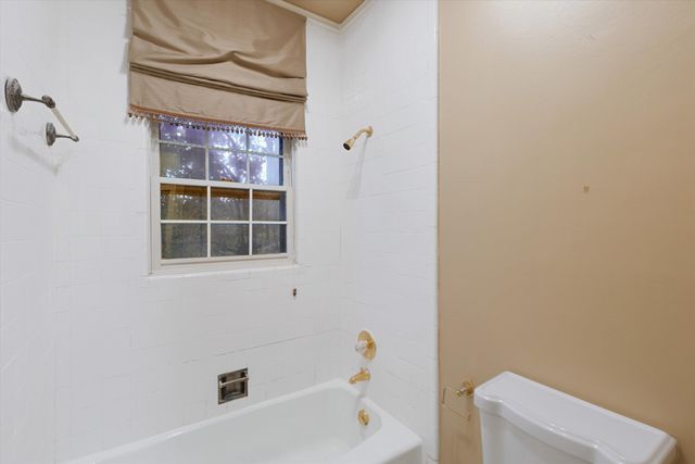 8181 MEADOW GLEN DR, Germantown, TN 38138