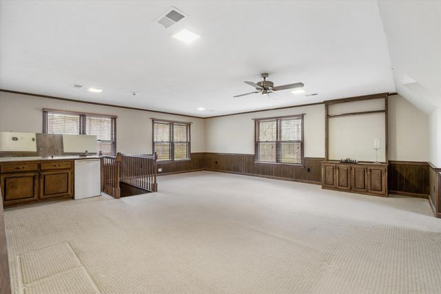 8181 MEADOW GLEN DR, Germantown, TN 38138