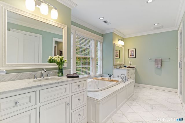 127 Spruce Street 127, Fairfield, CT 06890