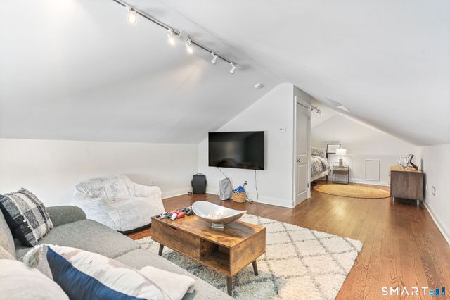 127 Spruce Street 127, Fairfield, CT 06890