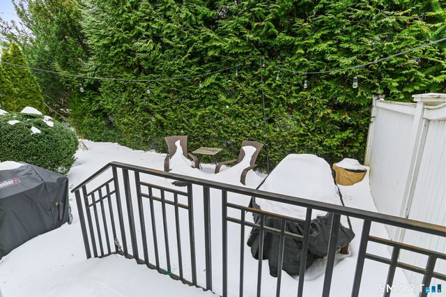 127 Spruce Street 127, Fairfield, CT 06890