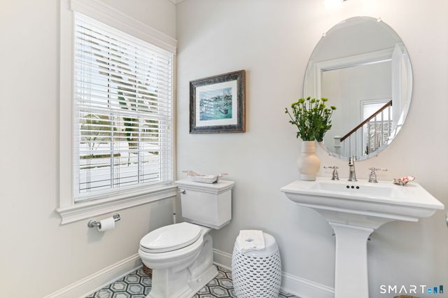 127 Spruce Street 127, Fairfield, CT 06890