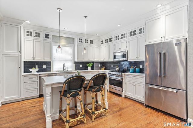 127 Spruce Street 127, Fairfield, CT 06890