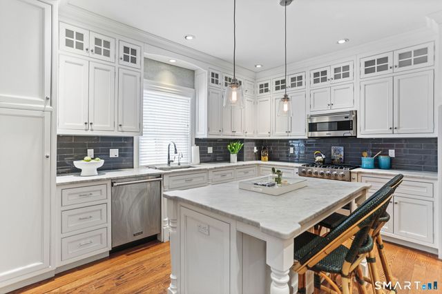 127 Spruce Street 127, Fairfield, CT 06890