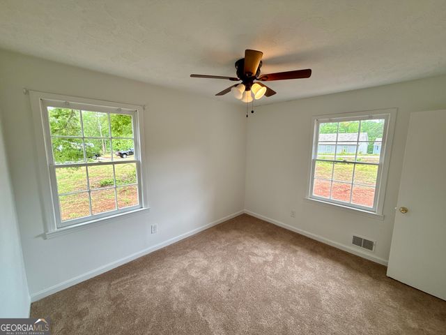 371 Church Street, Pendergrass, GA 30567