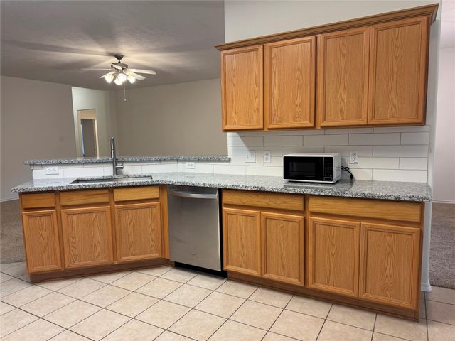 10 Druids Glen Place, The Woodlands, TX 77382