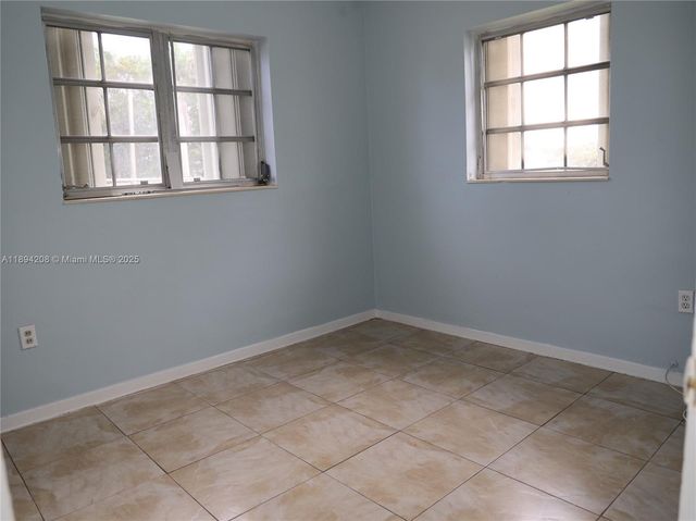 15130 Jackson St, Miami, FL 33176