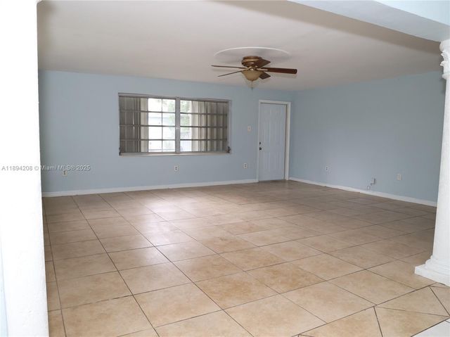 15130 Jackson St, Miami, FL 33176