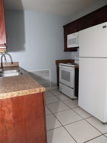 15130 Jackson St, Miami, FL 33176