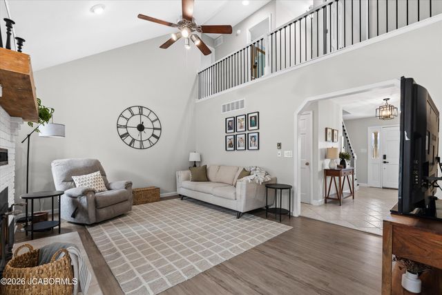 1321 HOFFMAN DRIVE, Jefferson City, MO 65101