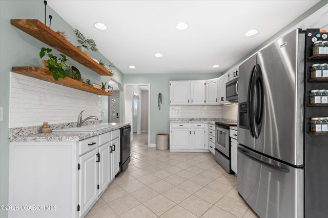 1321 HOFFMAN DRIVE, Jefferson City, MO 65101