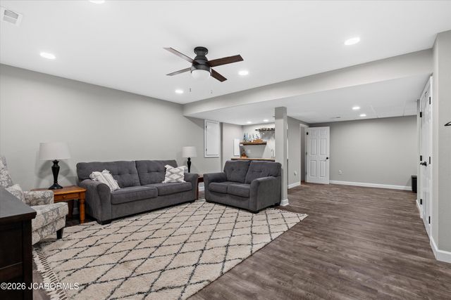 1321 HOFFMAN DRIVE, Jefferson City, MO 65101