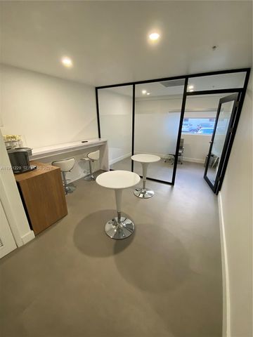 10850 NW 21st St 210, Sweetwater, FL 33172