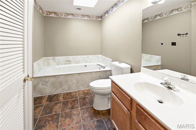 360 Imperial Lane, Fenton, MO 63026