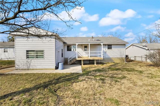 360 Imperial Lane, Fenton, MO 63026