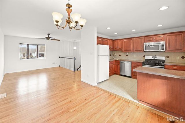 360 Imperial Lane, Fenton, MO 63026