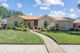 2508 Lakeview Drive, Bedford, TX 76021