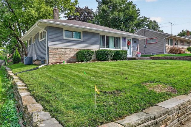 2222 Norton Avenue, Waukesha, WI 53188