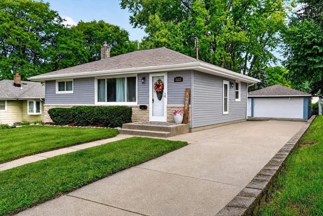 2222 Norton Avenue, Waukesha, WI 53188