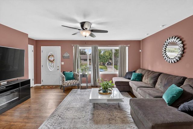 2222 Norton Avenue, Waukesha, WI 53188