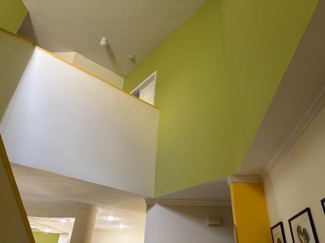 9711 NW 2nd Street, Coral Springs, FL 33071