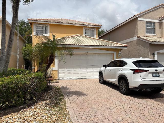 9711 NW 2nd Street, Coral Springs, FL 33071