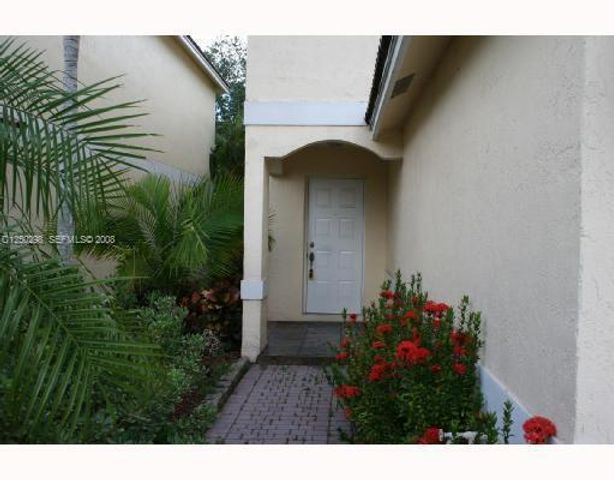 9711 NW 2nd Street, Coral Springs, FL 33071
