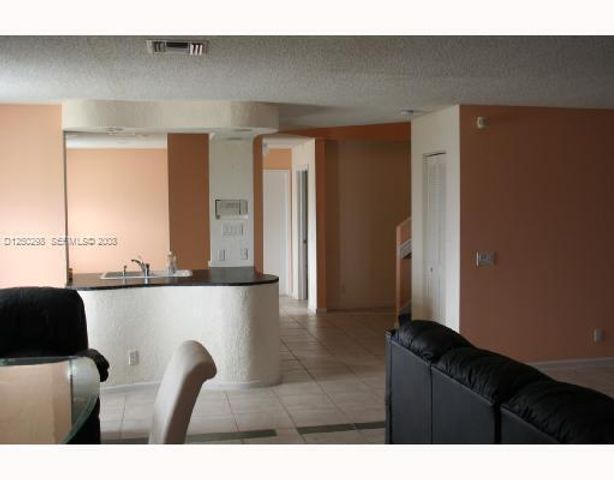 9711 NW 2nd Street, Coral Springs, FL 33071
