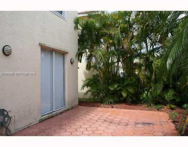 9711 NW 2nd Street, Coral Springs, FL 33071