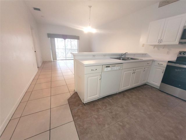 3151 SUN LAKE COURT B, Kissimmee, FL 34747