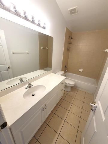 3151 SUN LAKE COURT B, Kissimmee, FL 34747