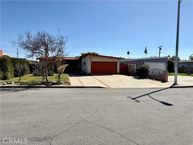 536 Sandsprings, La Puente, CA 91746