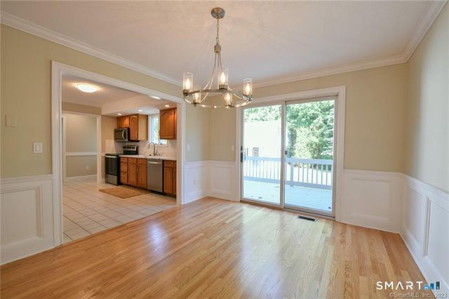 16 Harold Road 16, Farmington, CT 06032