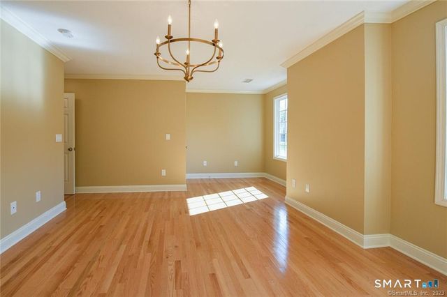 16 Harold Road 16, Farmington, CT 06032