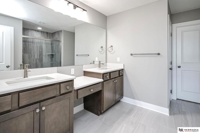 20811 Jeannie Lane, Gretna, NE 68028