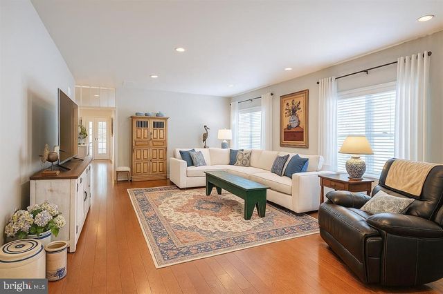 243 LILY RD, Egg Harbor Twp, NJ 08234