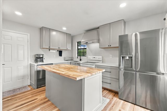 3136 Harbinger Lane, Dallas, TX 75287