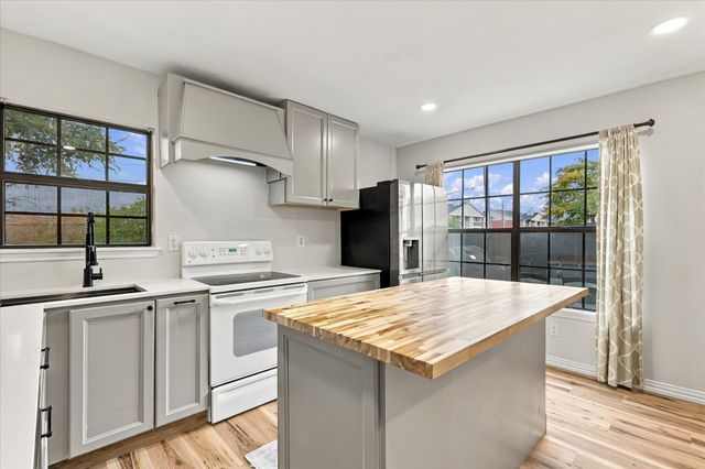 3136 Harbinger Lane, Dallas, TX 75287