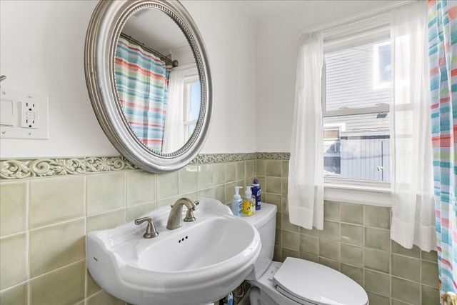 6 Seagate Cir, Scituate, MA 02066