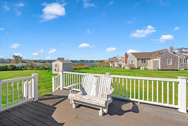 6 Seagate Cir, Scituate, MA 02066