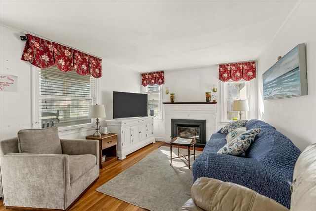 6 Seagate Cir, Scituate, MA 02066