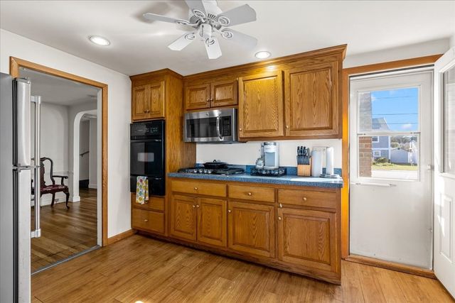 6 Seagate Cir, Scituate, MA 02066