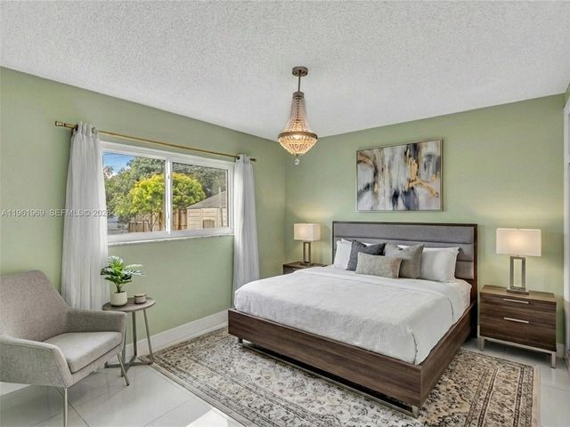 1400 S 19th Ave 1, Hollywood, FL 33020