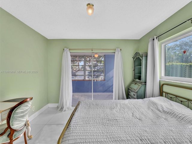 1400 S 19th Ave 1, Hollywood, FL 33020