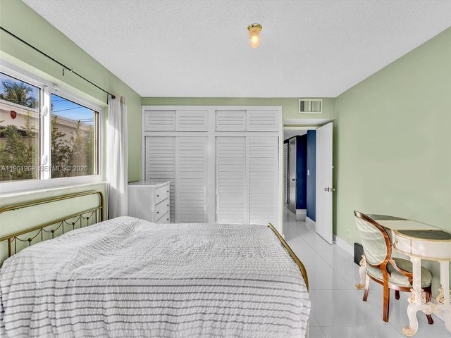 1400 S 19th Ave 1, Hollywood, FL 33020