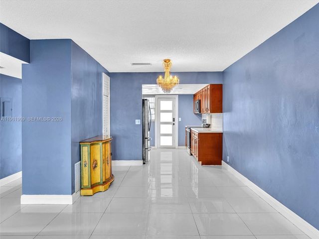 1400 S 19th Ave 1, Hollywood, FL 33020