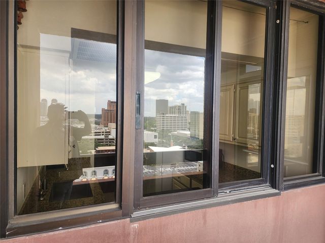 5150 Hidalgo Street 1403, Houston, TX 77056