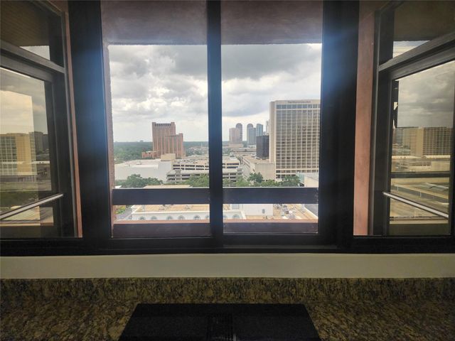 5150 Hidalgo Street 1403, Houston, TX 77056